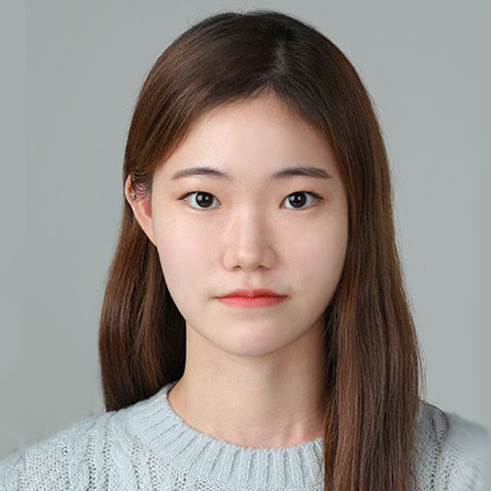 Joan Suh's Headshot