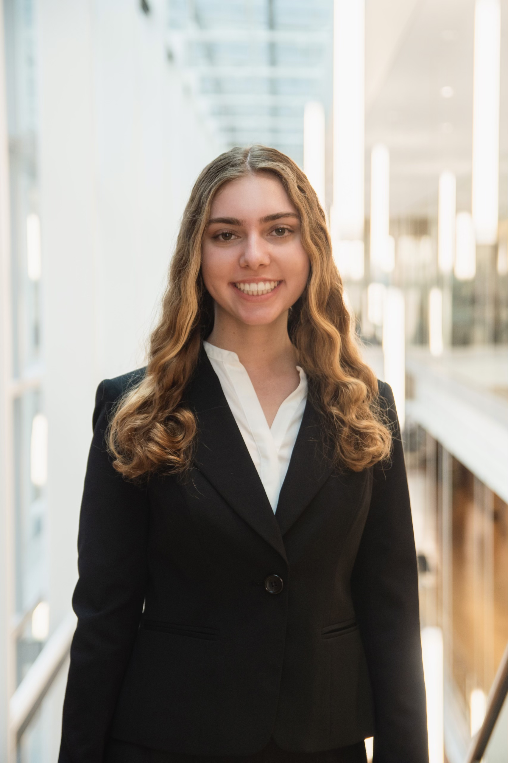 Sydney Finkelstein's Headshot